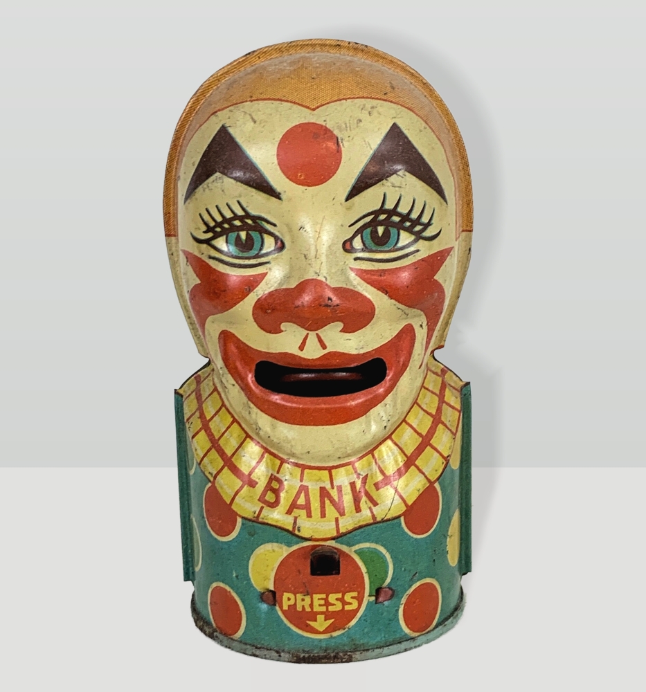 Clown Still Bank 933 x 1000